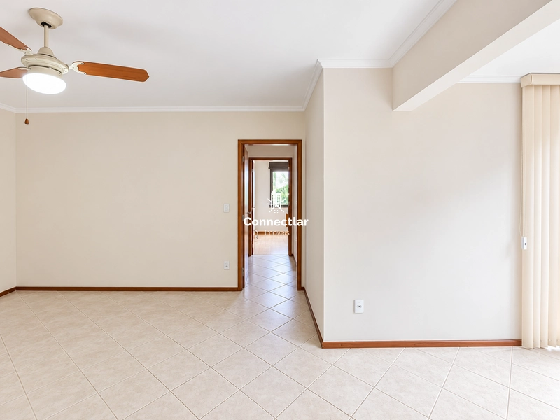Apartamento 2 Dormitórios com Lareira, Churrasqueira e Vaga: 12ª foto da galeria de imagens do imóvel