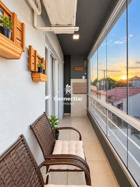 Apartamento 2 Dormitórios com Sacada Ampla e Churrasqueira: 7ª foto da galeria de imagens do imóvel