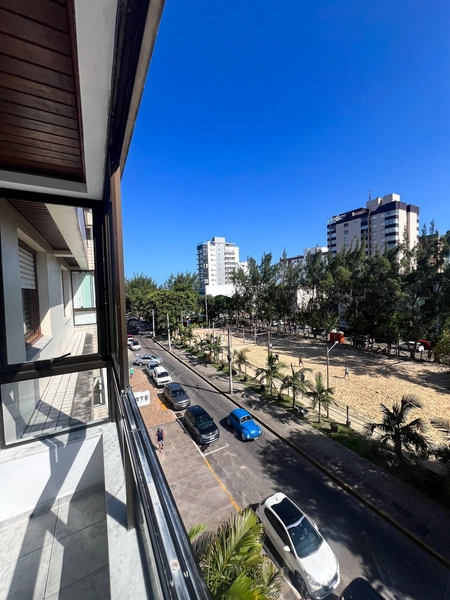 ALUGUEL DE VERÃO - APARTAMENTO EM FRENTE A PRAÇA FLÁVIO BOIANOVSKI: 3ª foto da galeria de imagens do imóvel