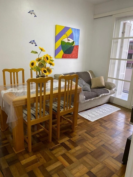 APARTAMENTO COM SACADA DE FRENTE E VISTA PARA O MAR: 2ª foto da galeria de imagens do imóvel