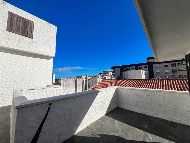 KITNET COM AR CONDIONADO E TERRAÇO LOCALIZADO NA AVENIDA BEIRA MAR: 2ª foto da galeria de imagens do imóvel