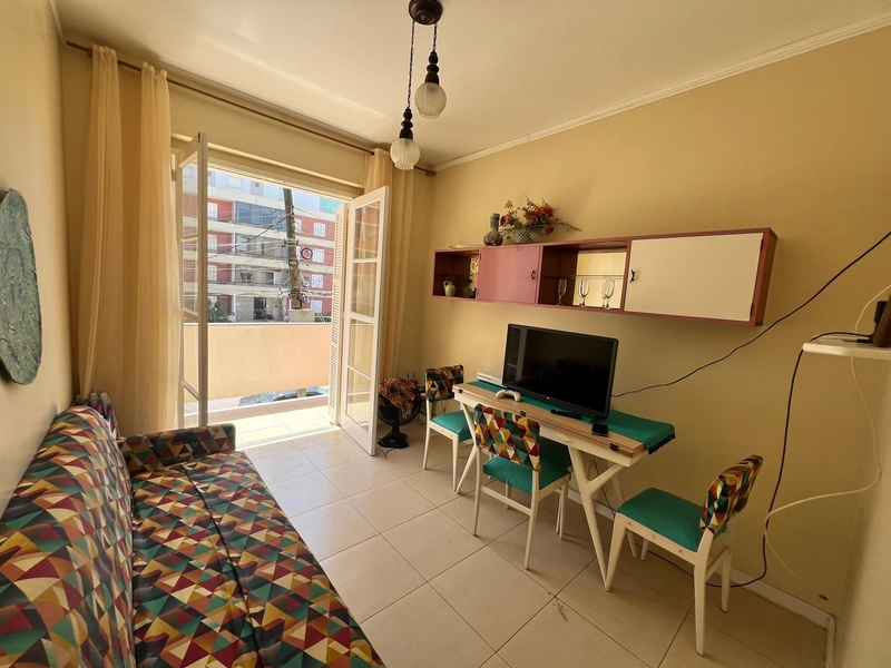 APARTAMENTO COM SACADA DE FRENTE COM VISTA PARA O MAR: 2ª foto da galeria de imagens do imóvel