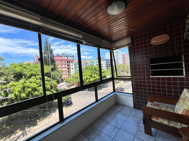 APARTAMENTO COM 3 DORMITÓRIOS EM FRENTE A PRAÇA FLÁVIO BOIANOVSLI: 1ª foto da galeria de imagens do imóvel