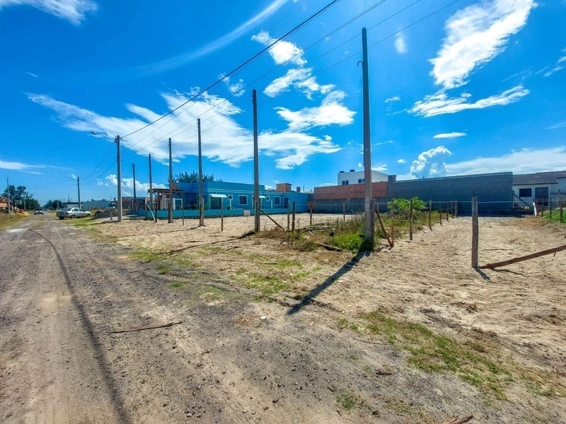 TERRENOS PRÓXIMO AO MAR!!: 2ª foto da galeria de imagens do imóvel