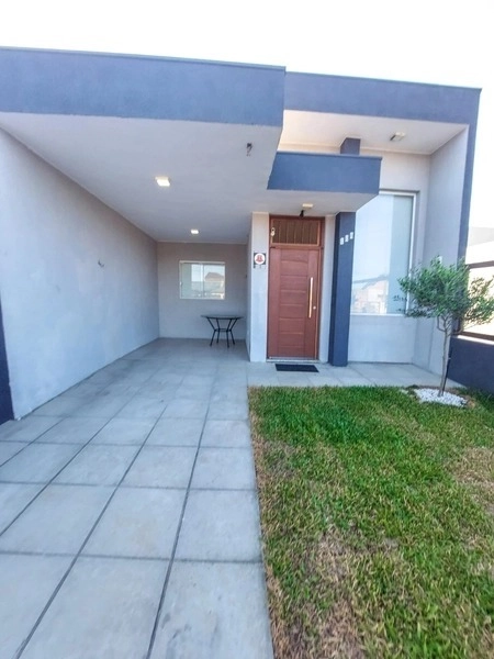 CASA ENCANTADORA COM PISCINA!: 8ª foto da galeria de imagens do imóvel