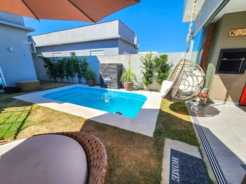 CASA ENCANTADORA COM PISCINA!: 11ª foto da galeria de imagens do imóvel