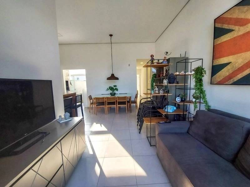 CASA ENCANTADORA COM PISCINA!: 22ª foto da galeria de imagens do imóvel