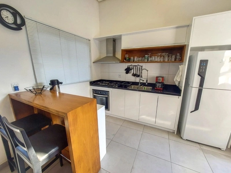 CASA ENCANTADORA COM PISCINA!: 20ª foto da galeria de imagens do imóvel