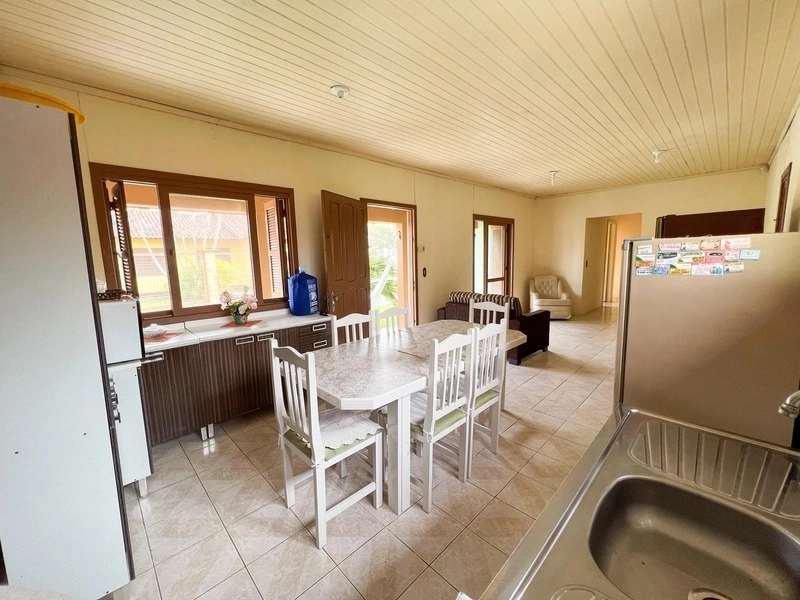 Casa com 4 dormitórios na Jardim Beira Mar: 6ª foto da galeria de imagens do imóvel