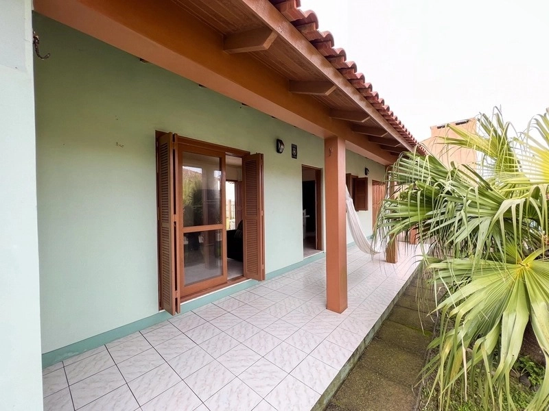 Casa com 4 dormitórios na Jardim Beira Mar: 3ª foto da galeria de imagens do imóvel