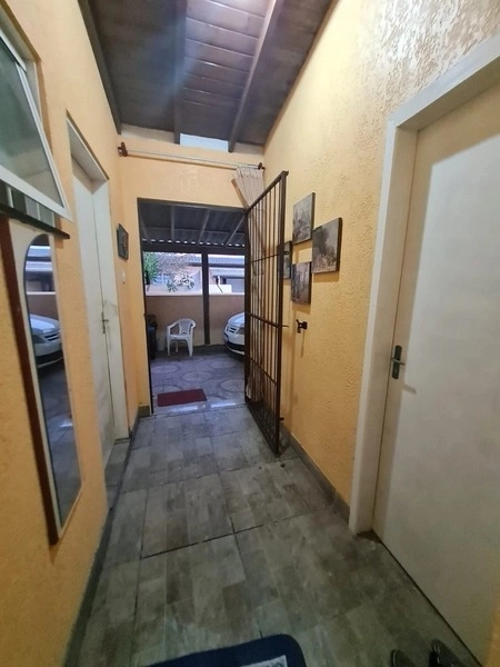 Casa com 3 dormitórios, piscina e anexo nos fundos perto da praia: 8ª foto da galeria de imagens do imóvel