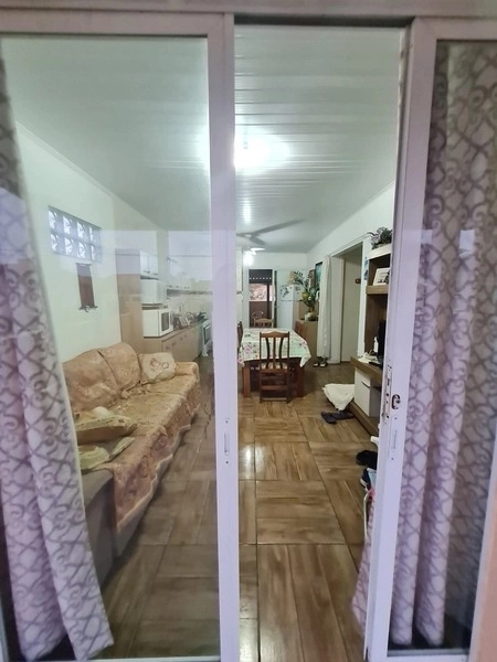 Casa com 3 dormitórios, piscina e anexo nos fundos perto da praia: 4ª foto da galeria de imagens do imóvel