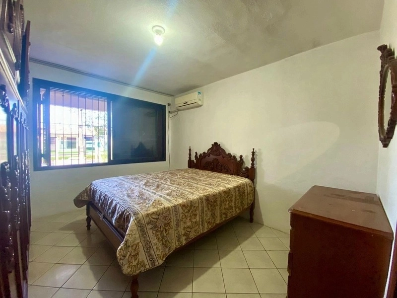 Casa com 3 dormitórios a 2 quadras do mar: 9ª foto da galeria de imagens do imóvel