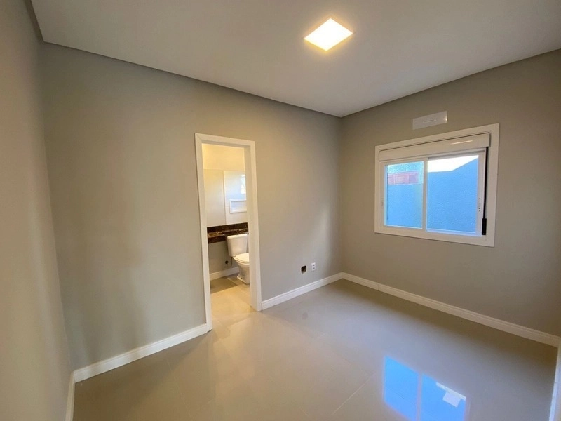 Casa Geminada - Proximo à Avenida: 3ª foto da galeria de imagens do imóvel
