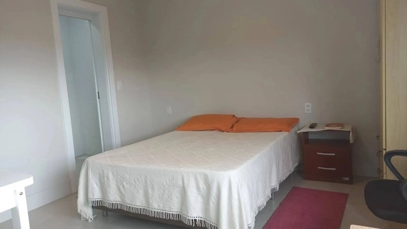 Linda casa de 2 suítes na praia Arco Iris: 3ª foto da galeria de imagens do imóvel