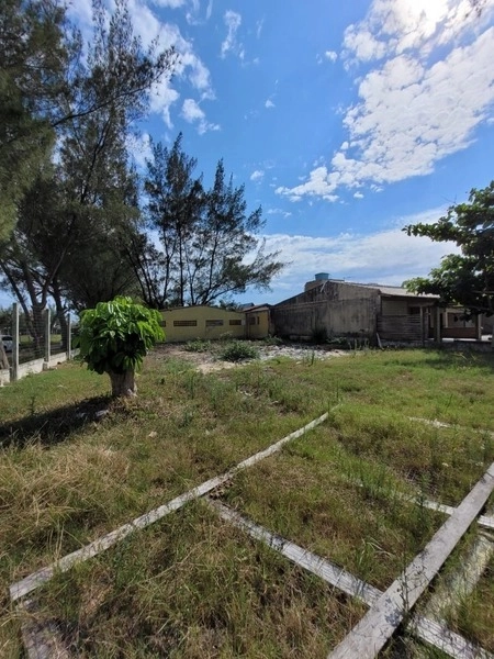 TERRENO ESQUINA 1 QUADRA DO MAR NA MELHOR LOCALIZAÇÃO DO BAIRRO: 2ª foto da galeria de imagens do imóvel
