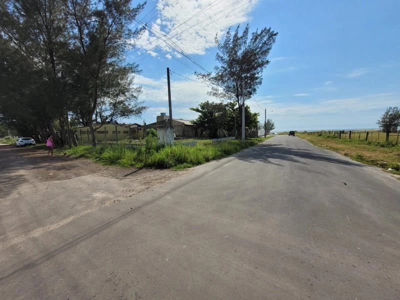 TERRENO ESQUINA 1 QUADRA DO MAR NA MELHOR LOCALIZAÇÃO DO BAIRRO: 4ª foto da galeria de imagens do imóvel