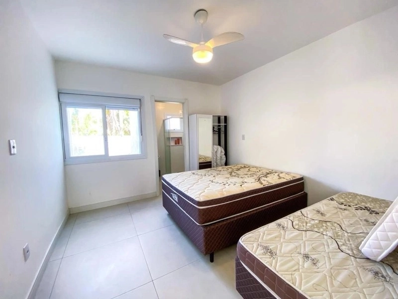 Casa Alto Padrão a 1 quadra do mar: 4ª foto da galeria de imagens do imóvel