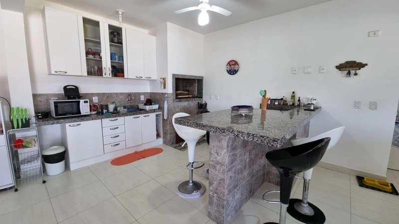 Casa com 650m de terreno, 5 dormitórios e piscina na Zona Norte: 4ª foto da galeria de imagens do imóvel