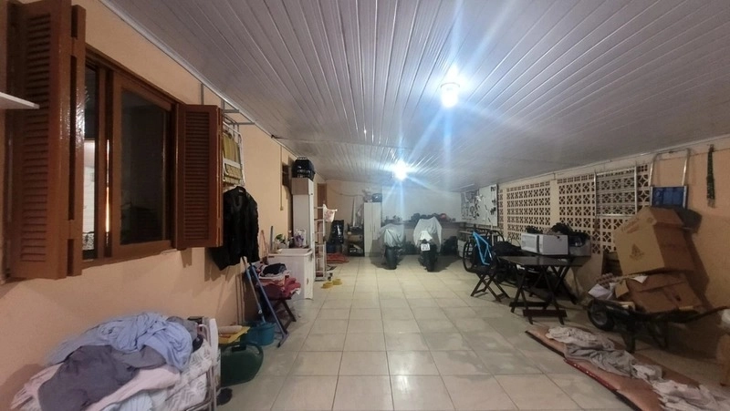 Casa com 2 dormitórios e pátio enorme na Zona Norte: 4ª foto da galeria de imagens do imóvel