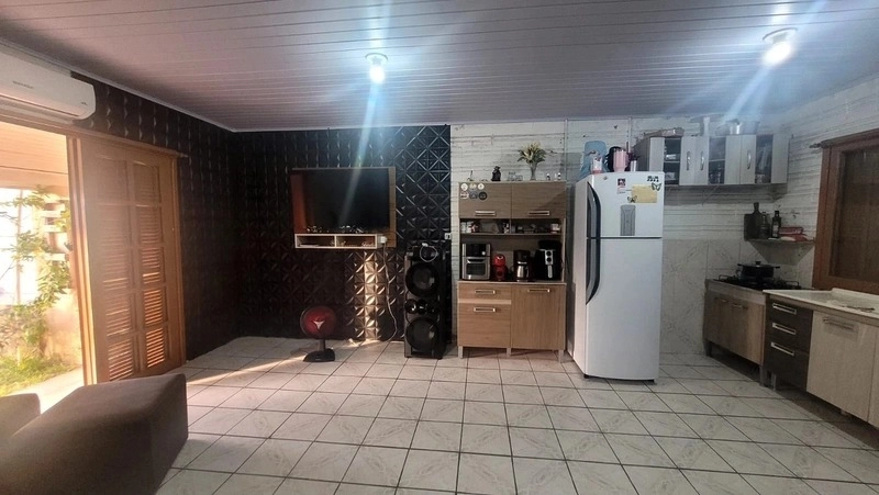 Casa com 2 dormitórios e pátio enorme na Zona Norte: 8ª foto da galeria de imagens do imóvel