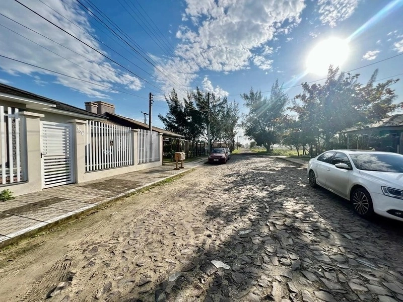 Casa mobiliada com 3 dormitórios na Zona Norte: 2ª foto da galeria de imagens do imóvel