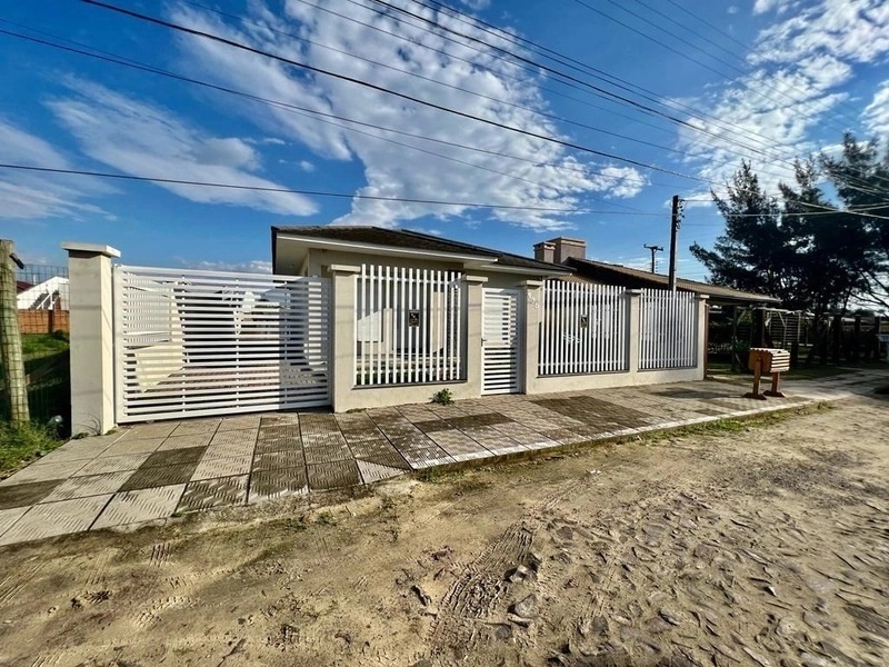 Casa mobiliada com 3 dormitórios na Zona Norte: 3ª foto da galeria de imagens do imóvel