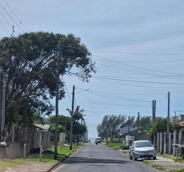 Casa com 2 dormiitórios próxima da praia: 2ª foto da galeria de imagens do imóvel
