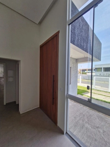 Casa com 2 dormiitórios próxima da praia: 5ª foto da galeria de imagens do imóvel