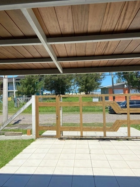 Casa com 3 dormitórios com vista eterna para o mar: 2ª foto da galeria de imagens do imóvel