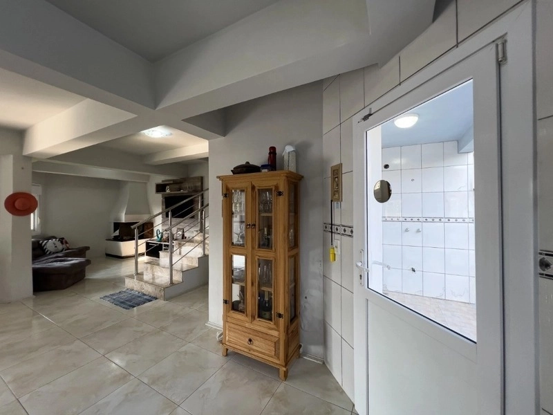 Casa com 5 dormitórios perto da praia no bairro Zona Norte: 10ª foto da galeria de imagens do imóvel