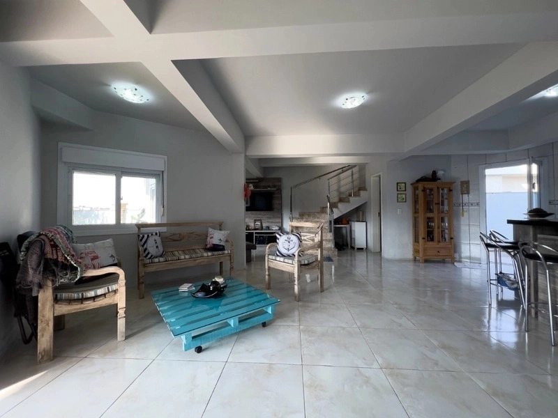 Casa com 5 dormitórios perto da praia no bairro Zona Norte: 9ª foto da galeria de imagens do imóvel