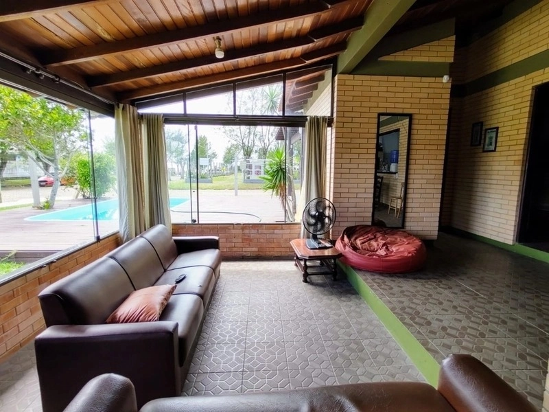 Casa com vista eterna para o mar com 5 dormitórios: 3ª foto da galeria de imagens do imóvel