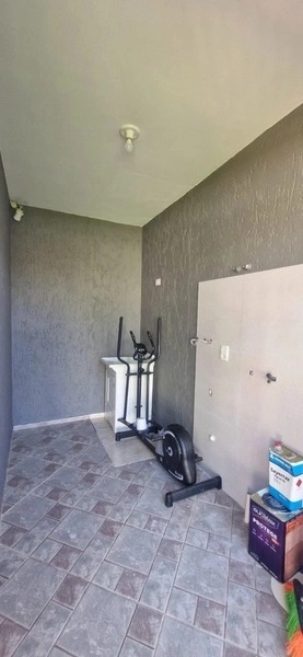 Casa de esquina com 3 dormitórios e área gourmet a 150m da praia: 20ª foto da galeria de imagens do imóvel