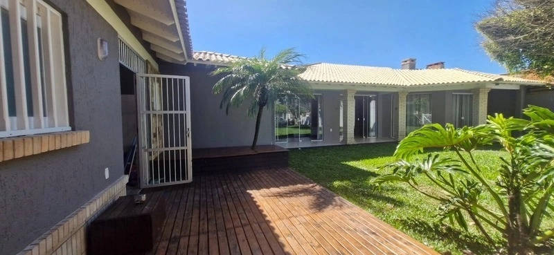 Casa de esquina com 3 dormitórios e área gourmet a 150m da praia: 25ª foto da galeria de imagens do imóvel