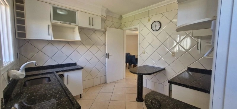 Casa de esquina com 3 dormitórios e área gourmet a 150m da praia: 9ª foto da galeria de imagens do imóvel