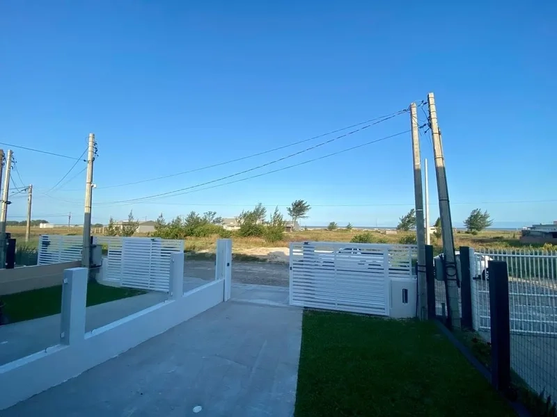 Excelente casa 3 quartos ,sendo 1 suite ,perto do mar de Capão da Cano: 3ª foto da galeria de imagens do imóvel