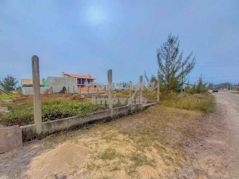 Atenção investidor terreno pronto para construir!: 2ª foto da galeria de imagens do imóvel