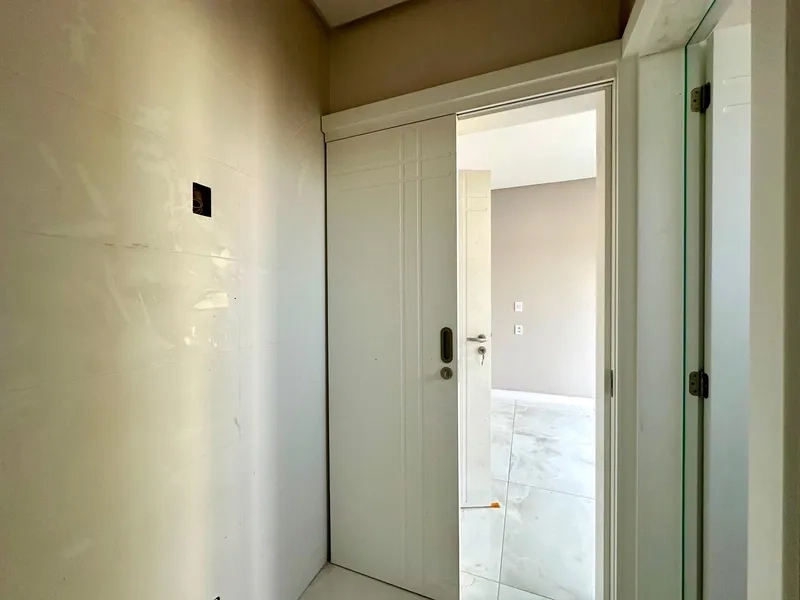 CASA ESTILO CONDOMÍNIO FECHADO - 3 SUÍTES - PRÓXIMO AO MAR: 8ª foto da galeria de imagens do imóvel