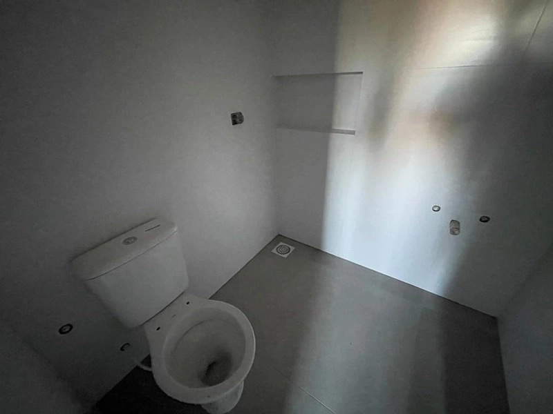 CASA 2 QUADRAS DO MAR EM CAPÃO DA CANOA: 11ª foto da galeria de imagens do imóvel