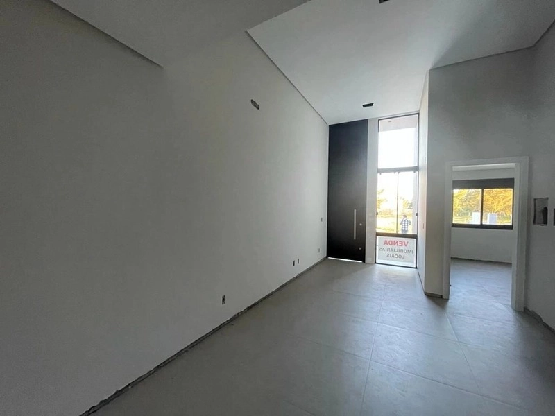 CASA 2 QUADRAS DO MAR EM CAPÃO DA CANOA: 12ª foto da galeria de imagens do imóvel
