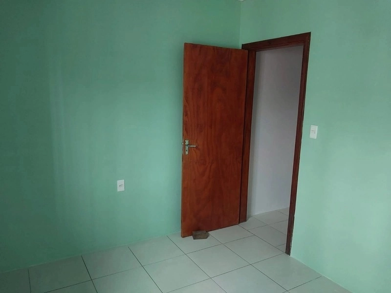 Casa com boa localização com 2 dormitórios: 11ª foto da galeria de imagens do imóvel