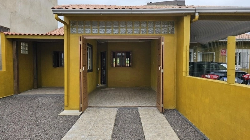 Casa com boa localização com 2 dormitórios: 1ª foto da galeria de imagens do imóvel