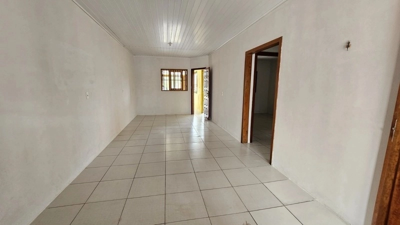 Casa com boa localização com 2 dormitórios: 5ª foto da galeria de imagens do imóvel