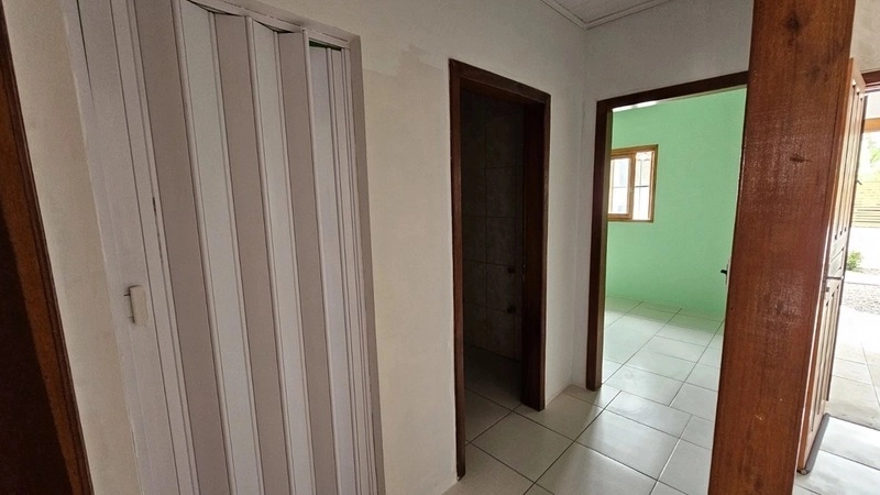 Casa com boa localização com 2 dormitórios: 8ª foto da galeria de imagens do imóvel