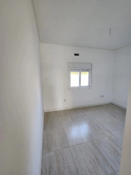 Casa na avenida a menos de 100 metros do mar!: 4ª foto da galeria de imagens do imóvel