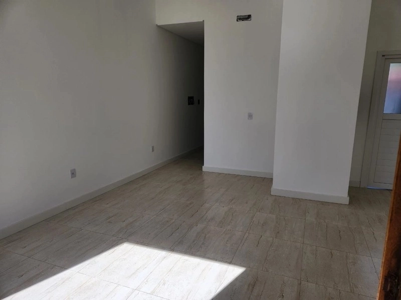 Casa na avenida a menos de 100 metros do mar!: 16ª foto da galeria de imagens do imóvel