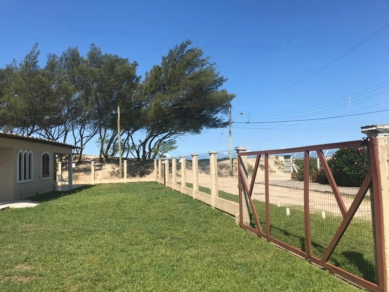 Casa na Beira Mar de Capão da Canoa - Há 3 km do centro da cidade: 10ª foto da galeria de imagens do imóvel