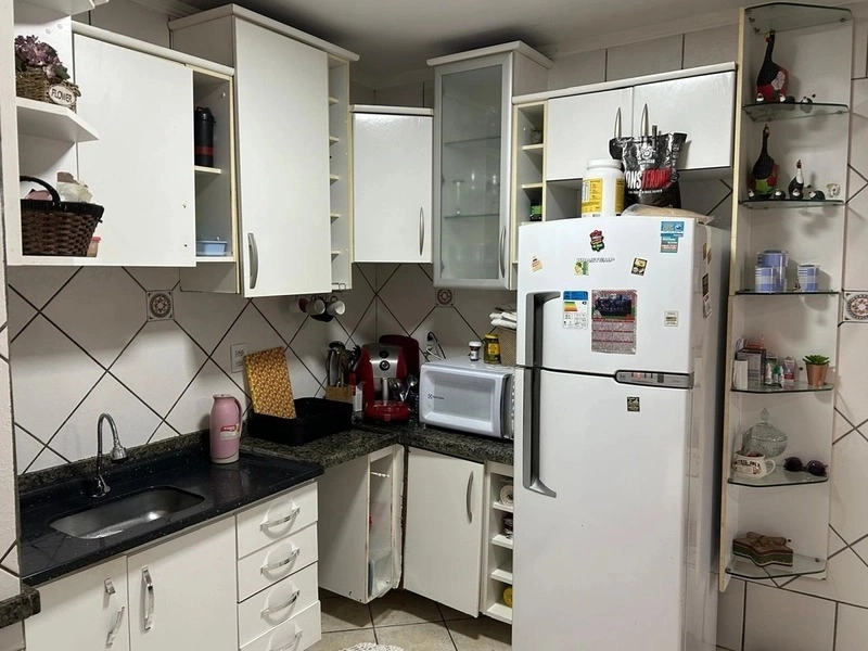 Casa à 3 quadras do mar com 3 dormitórios no bairro Zona Norte: 8ª foto da galeria de imagens do imóvel