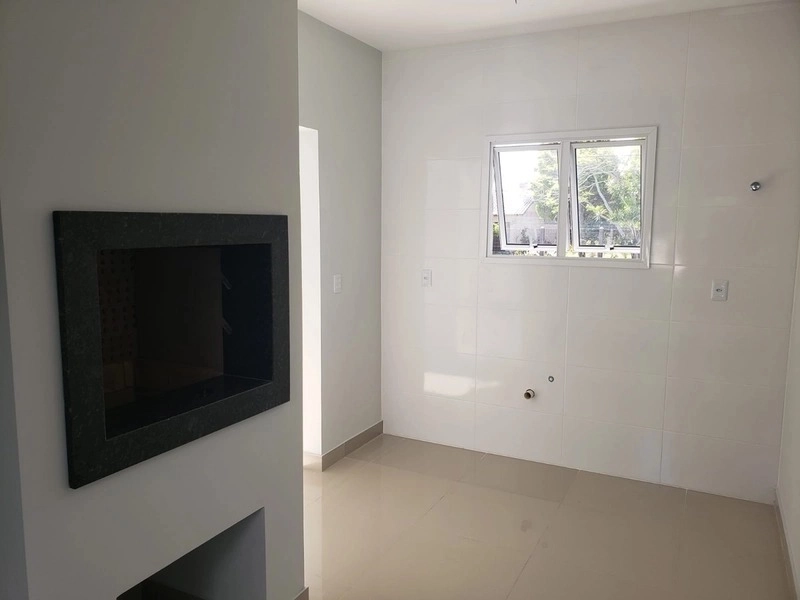 Casa com dois dormitórios próxima a praia: 5ª foto da galeria de imagens do imóvel